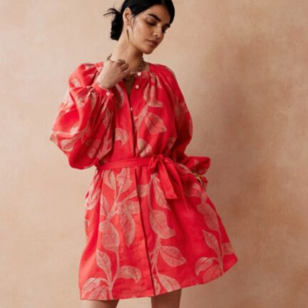 BANANA REPUBLIC EMBROIDERED SHIRT DRESS RED FLORAL NEW XS.